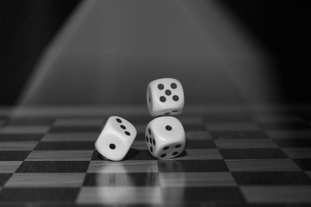 Roll4 Network 5 Dice Rolling